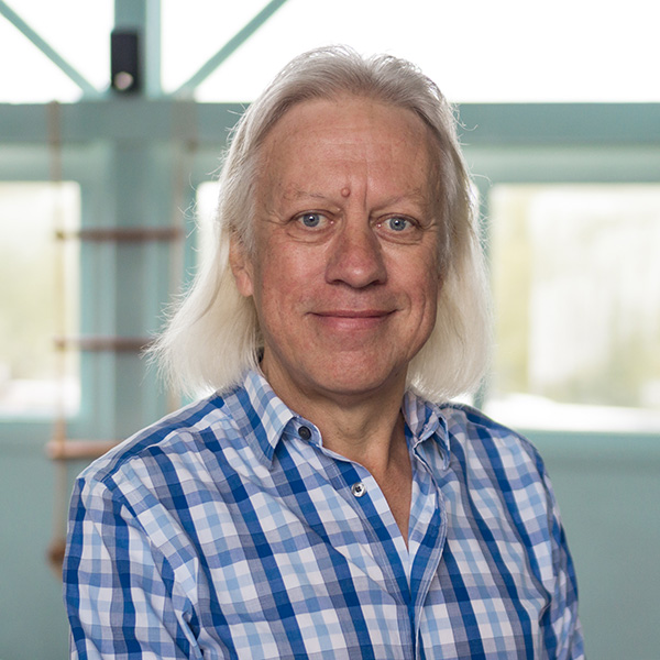 Ian Flindell